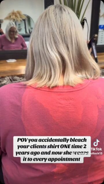 😂 Just having a little laugh!
But seriously, SCOOCH your bums back and look up at the ceiling.
Hope this helps 🥰 love you all!