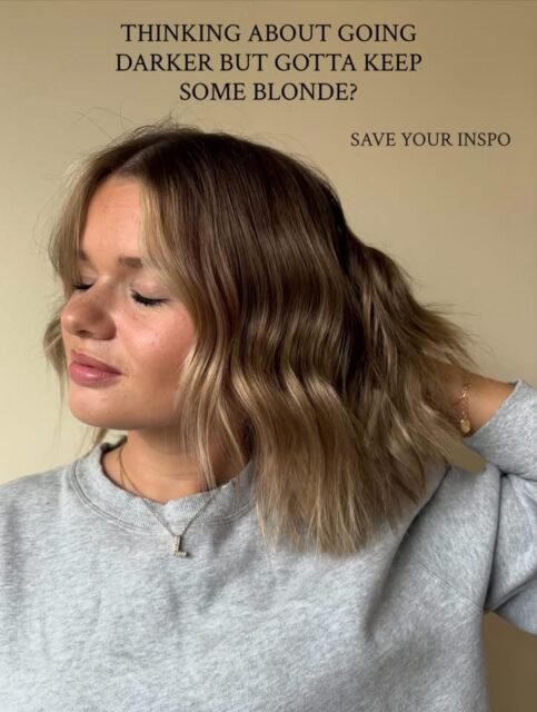 @hairby.jaclynn 
for the girls who want to go darker but aren’t ready to give up the blonde 🤎

a little inspo for your next color appointment.

now booking new clients at mane haven in mount vernon + $20 off blonding for new clients in november.

book here: https://hairbyjaclynn.glossgenius.com
text me: (740) 358-8973

#mountvernonohio #mountvernonohiohairstylist #ohiohairstylist #dimensionalblonde livedinblonde
